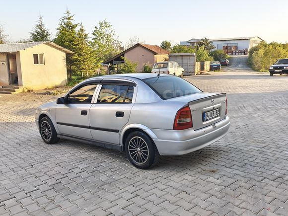 Galeriden Opel Astra 1.6 CD 2000 Model Uşak