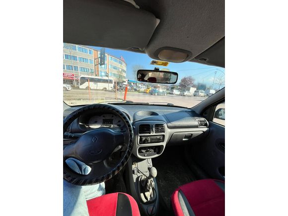 Sahibinden Renault Clio 1.6 Dynamique 2002 Model