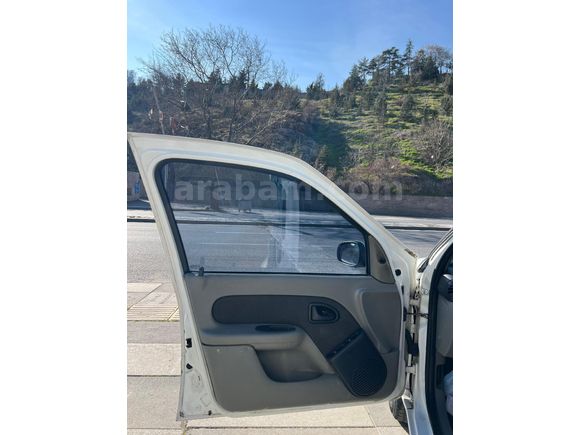 TERTEMİZ AİLE ARABASI Renault Clio 1.5 dCi Authentique 2005 Model