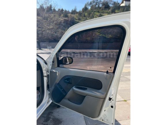 TERTEMİZ AİLE ARABASI Renault Clio 1.5 dCi Authentique 2005 Model
