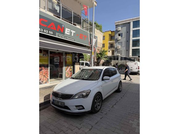 Sahibinden Kia Ceed 1.6 CRDi Cool 2010 Model 
