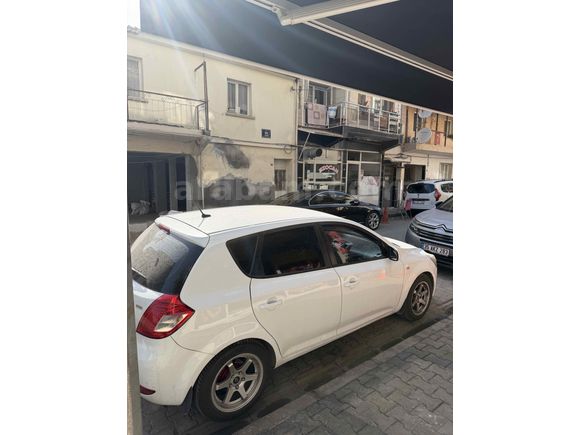 Sahibinden Kia Ceed 1.6 CRDi Cool 2010 Model 
