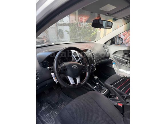 Sahibinden Kia Ceed 1.6 CRDi Cool 2010 Model 