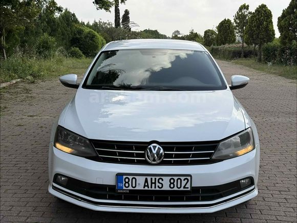 Sahibinden HATASIZ Volkswagen Jetta 1.6 TDi Trendline 2015 Model 