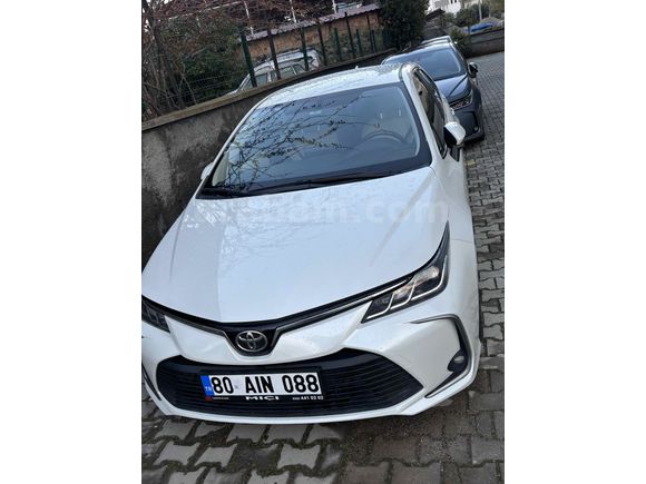 Sahibinden Toyota Corolla 1.6 Dream 2020 Model  110.000 km Beyaz