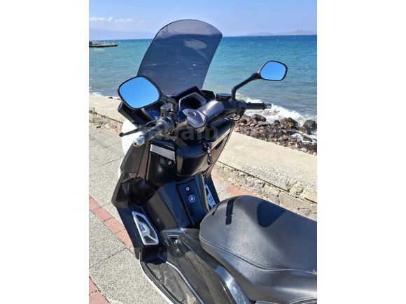 Yamaha X-Max 400 ABS, 250 cc fiyatına