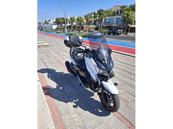 Yamaha X-Max 400 ABS, 250 cc fiyatına