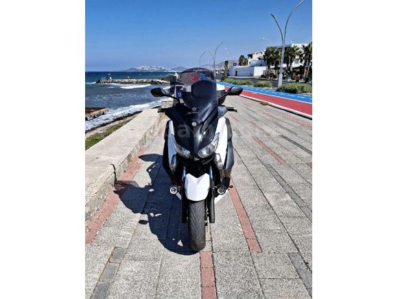 Yamaha X-Max 400 ABS, 250 cc fiyatına