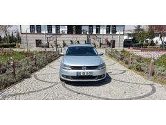 Sahibinden Volkswagen Jetta 1.6 TDi Highline 2012 Model  195.000 km Gri (Gümüş)