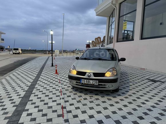 Galeriden Renault Clio 1.4 Expression 2004 Model Afyonkarahisar