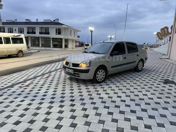 Galeriden Renault Clio 1.4 Expression 2004 Model Afyonkarahisar