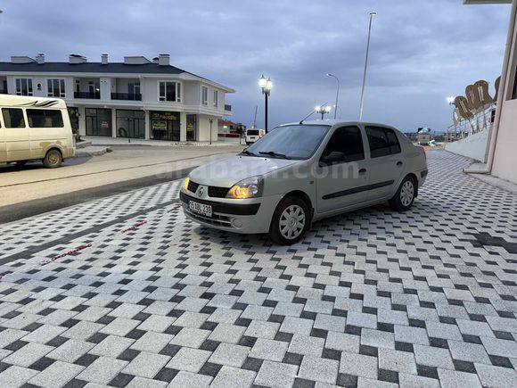 Galeriden Renault Clio 1.4 Expression 2004 Model Afyonkarahisar