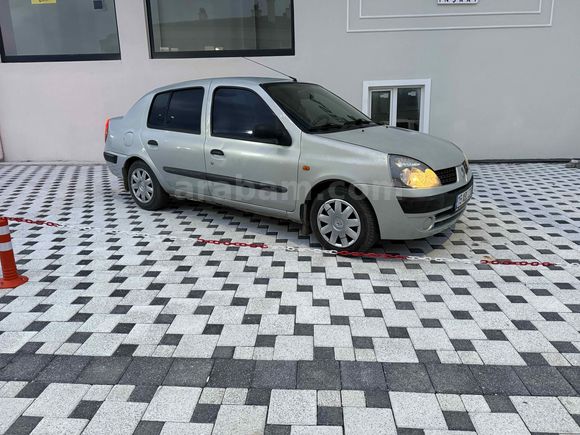 Galeriden Renault Clio 1.4 Expression 2004 Model Afyonkarahisar