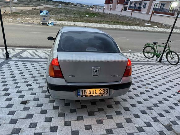 Galeriden Renault Clio 1.4 Expression 2004 Model Afyonkarahisar