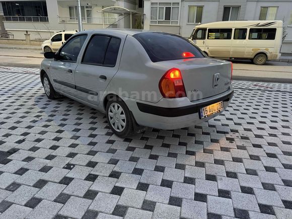 Galeriden Renault Clio 1.4 Expression 2004 Model Afyonkarahisar