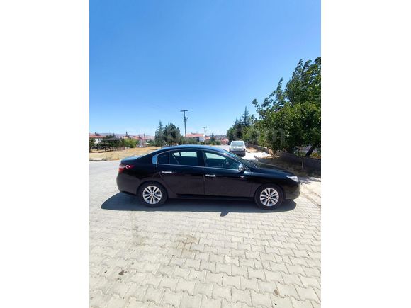 Sahibinden Renault Latitude 1.5 dCi Expression 2011 Model  203.000 km Siyah