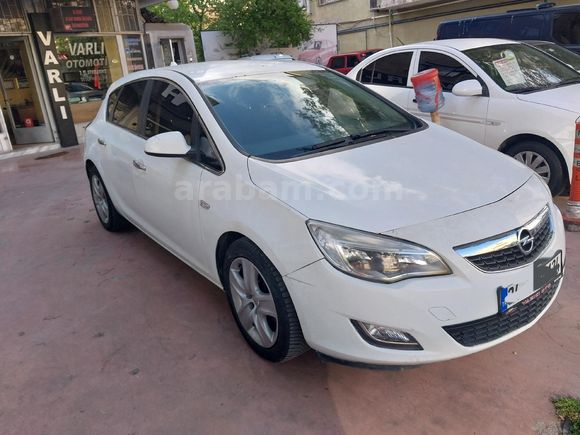 Galeriden Opel Astra 1.6 Edition 2012 Model İstanbul