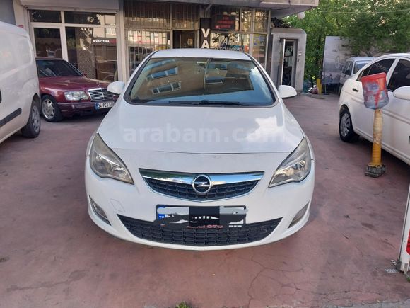 Galeriden Opel Astra 1.6 Edition 2012 Model İstanbul