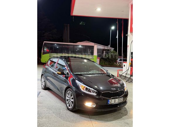 Kia Ceed 1.6 2014 Model 