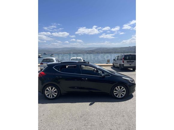 Kia Ceed 1.6 2014 Model 