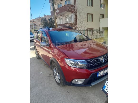 Sahibinden Dacia Sandero 1.5 dCi Stepway 2017 Model  142.000 km Kırmızı