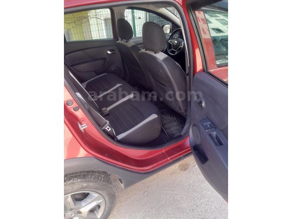 Sahibinden Dacia Sandero 1.5 dCi Stepway 2017 Model  142.000 km Kırmızı