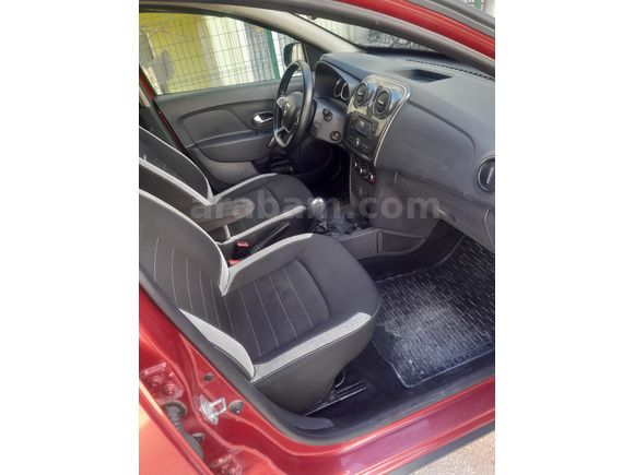 Sahibinden Dacia Sandero 1.5 dCi Stepway 2017 Model  142.000 km Kırmızı