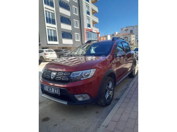 Sahibinden Dacia Sandero 1.5 dCi Stepway 2017 Model  142.000 km Kırmızı