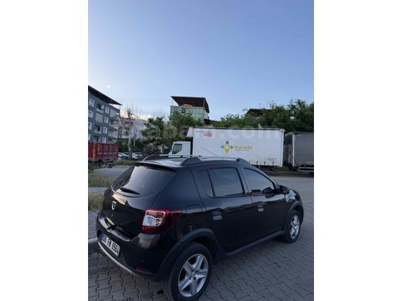 Sahibinden Dacia Sandero 1.5 dCi Stepway 2015 Model 