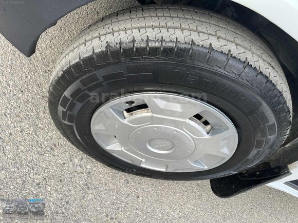 "YOLCU" dan 330s panelvan 6 vites 2012 sıfır lastik 181ooo km
