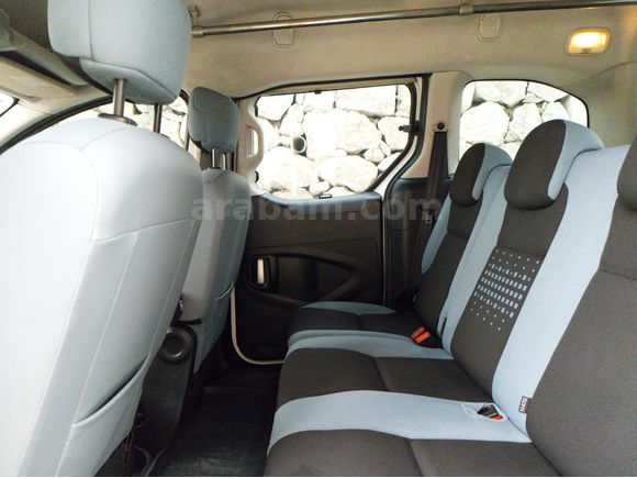 CITROEN Berlingo 1.6 HDi  LEDLİ KASA
