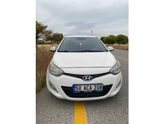 Sahibinden Hyundai i20 1.2 D-CVVT Sense 2013 Model 119 binde tüplü