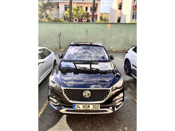 Sahibinden MG HS 1.5 T-GDI Luxury 2023 Model  51.000 km Siyah