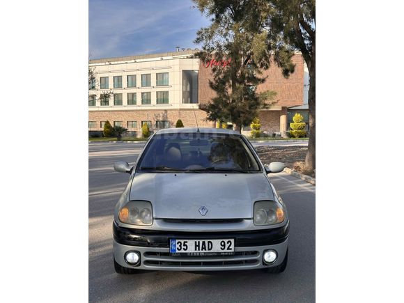 Sahibinden Renault Clio 1.6 RXT 2000 Model 