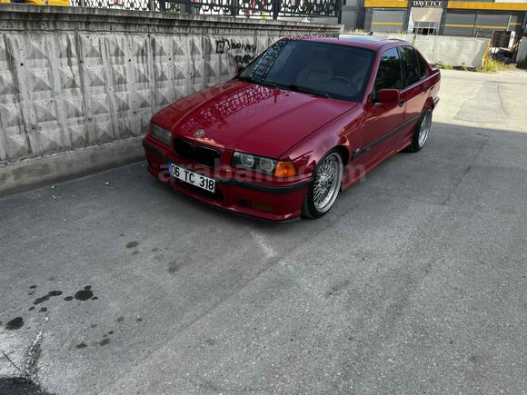 Sahibinden BMW 3 Serisi 318i Standart 1994 Model Doblo tarzi araçla takas olur 