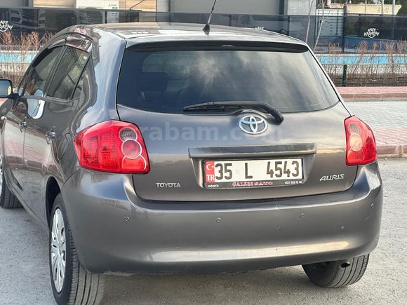 Toyota Auris 1.4 D-4D Comfort 2009 Model