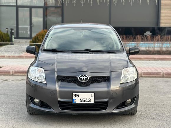 Toyota Auris 1.4 D-4D Comfort 2009 Model