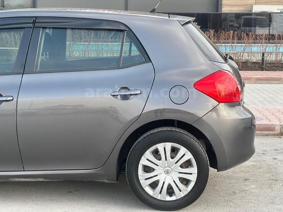 Toyota Auris 1.4 D-4D Comfort 2009 Model