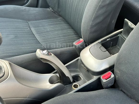 Toyota Auris 1.4 D-4D Comfort 2009 Model