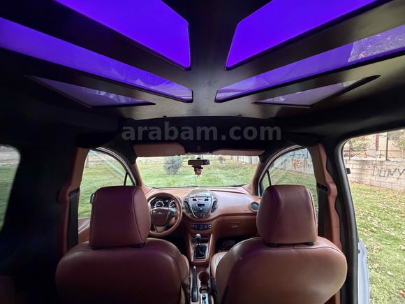 Galeriden Ford Tourneo Courier 1.5 TDCi Titanium 2022 Model Afyonkarahisar
