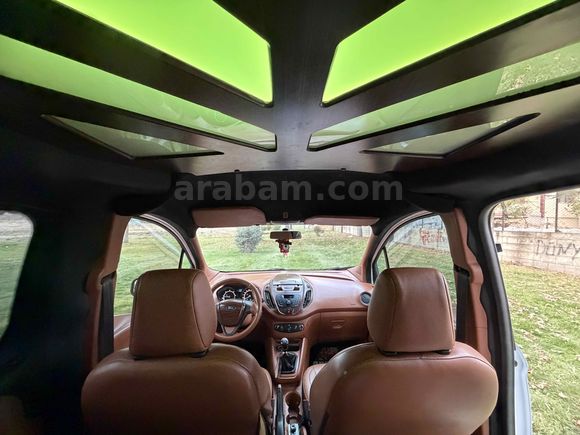 Galeriden Ford Tourneo Courier 1.5 TDCi Titanium 2022 Model Afyonkarahisar
