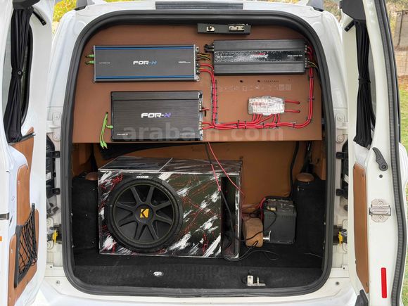 Galeriden Ford Tourneo Courier 1.5 TDCi Titanium 2022 Model Afyonkarahisar