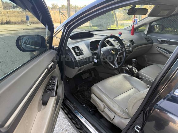 Galeriden Honda Civic 1.6i VTEC Elegance 2011 Model Afyonkarahisar