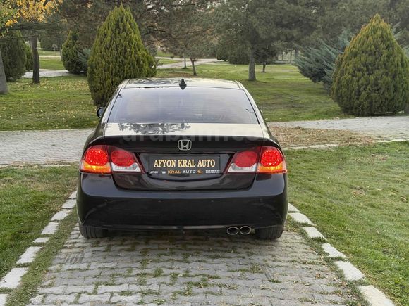 Galeriden Honda Civic 1.6i VTEC Elegance 2011 Model Afyonkarahisar