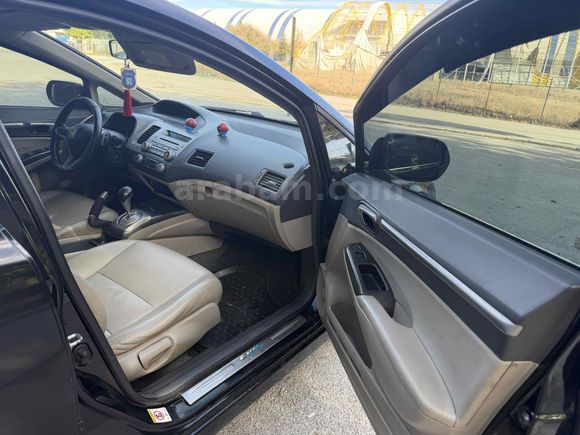 Galeriden Honda Civic 1.6i VTEC Elegance 2011 Model Afyonkarahisar