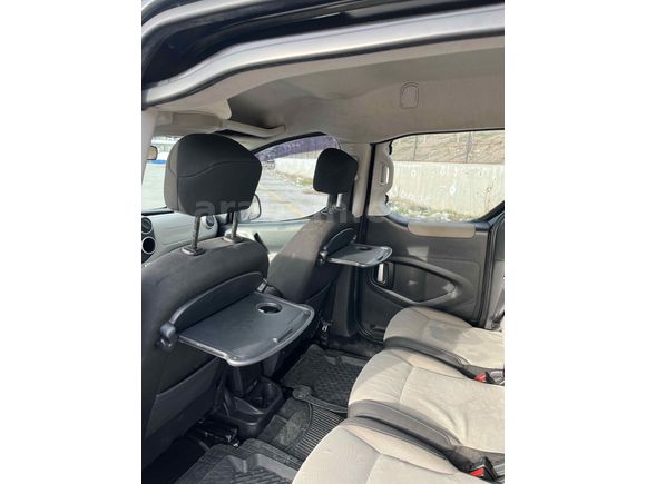 Sahibinden  2013 model 132.00 km temiz aile aracı 