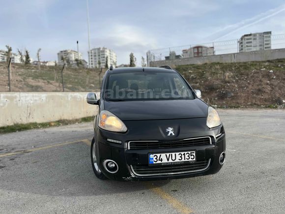 Sahibinden  2013 model 132.00 km temiz aile aracı 