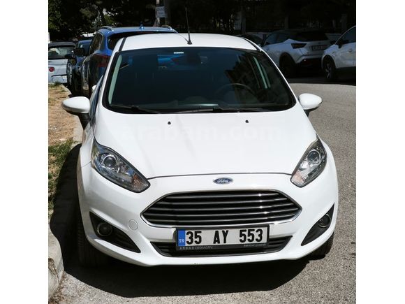 İLK SAHİBİNDEN OTOMATİK FORD FİESTA 1.6 TITANIUM 2013