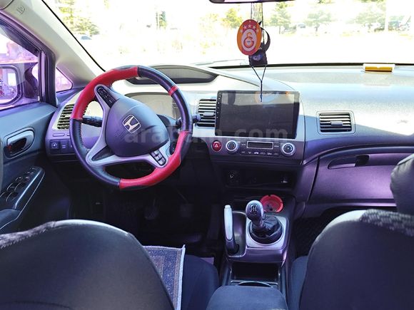 Sahibinden Honda Civic 1.6i VTEC Elegance 2010 Model