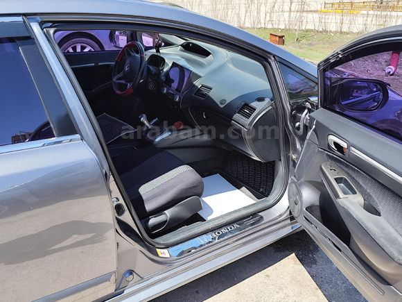 Sahibinden Honda Civic 1.6i VTEC Elegance 2010 Model